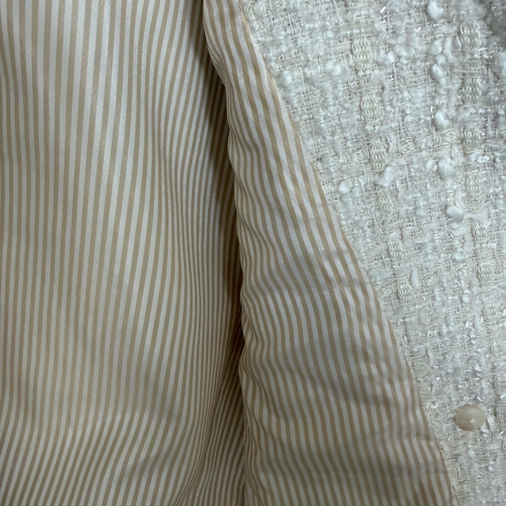 Veronica Beard Cream Tweed Blazer with Black Trim - Picture 4 of 6
